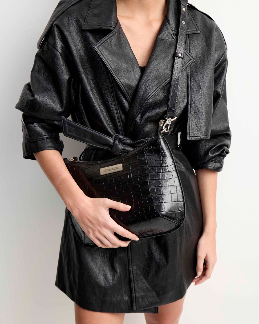 Bandolera Mia en cuero croco