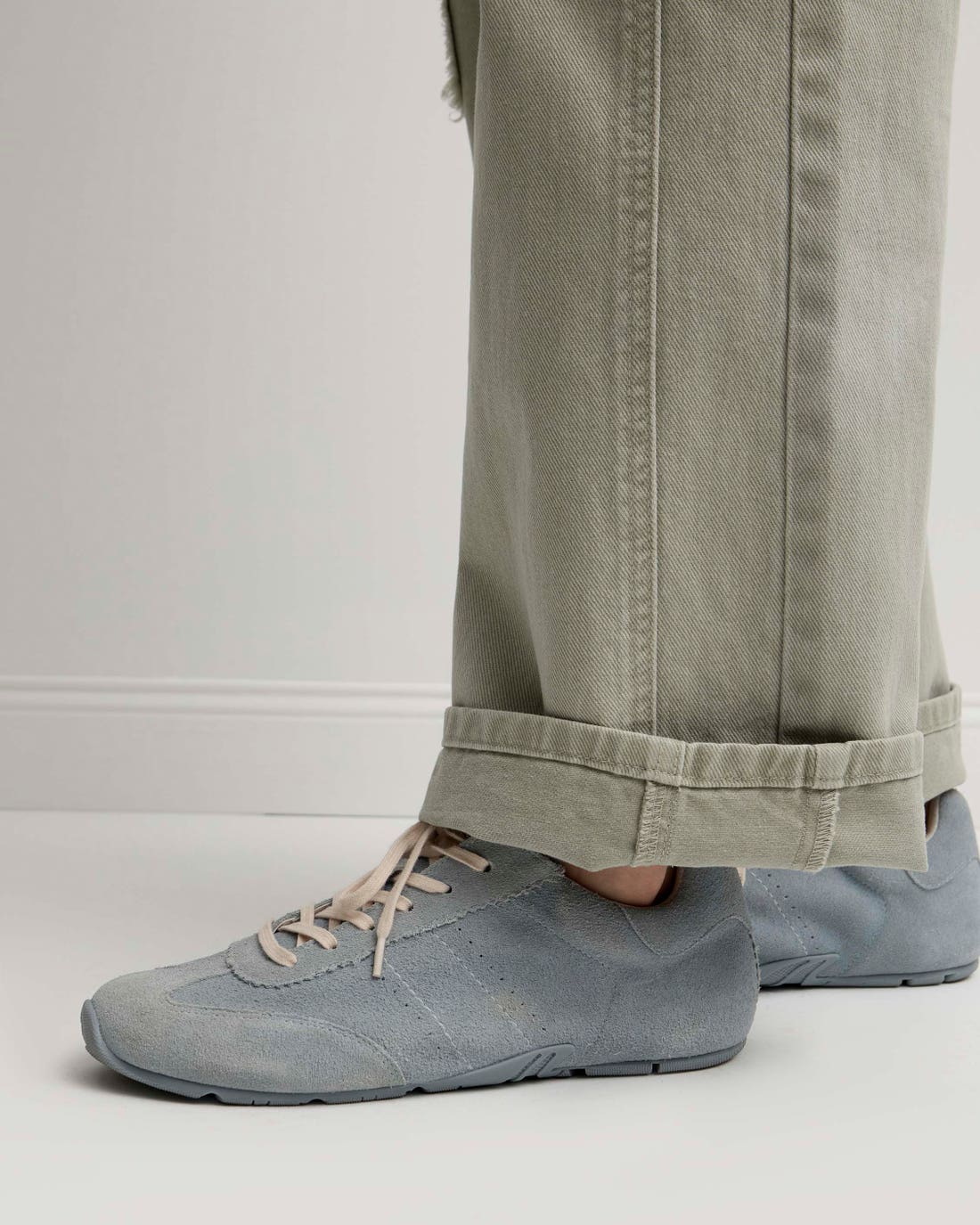 Sneaker Julie en gamuza